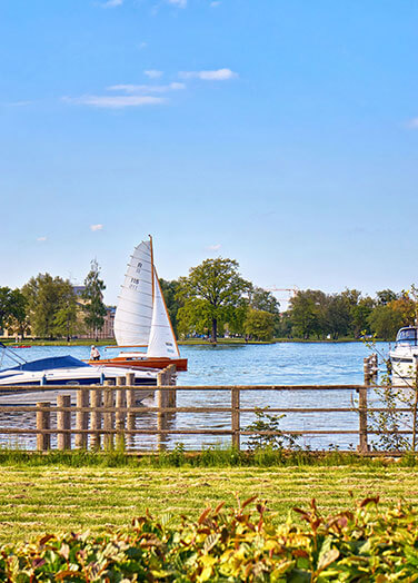 Segelboot auf dem Schweriner See